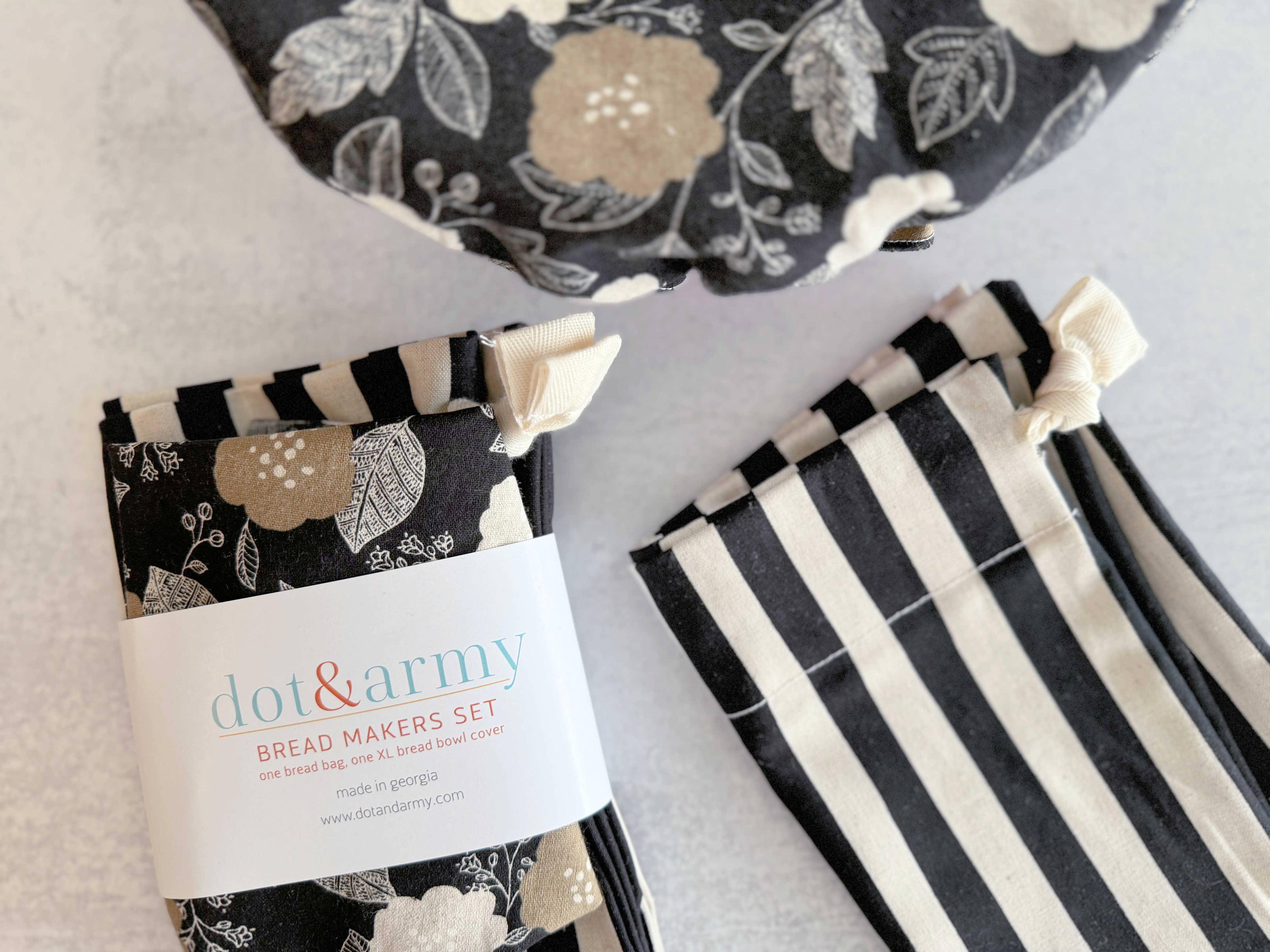 Black Floral and Stripe Bread Makers Set detail view
