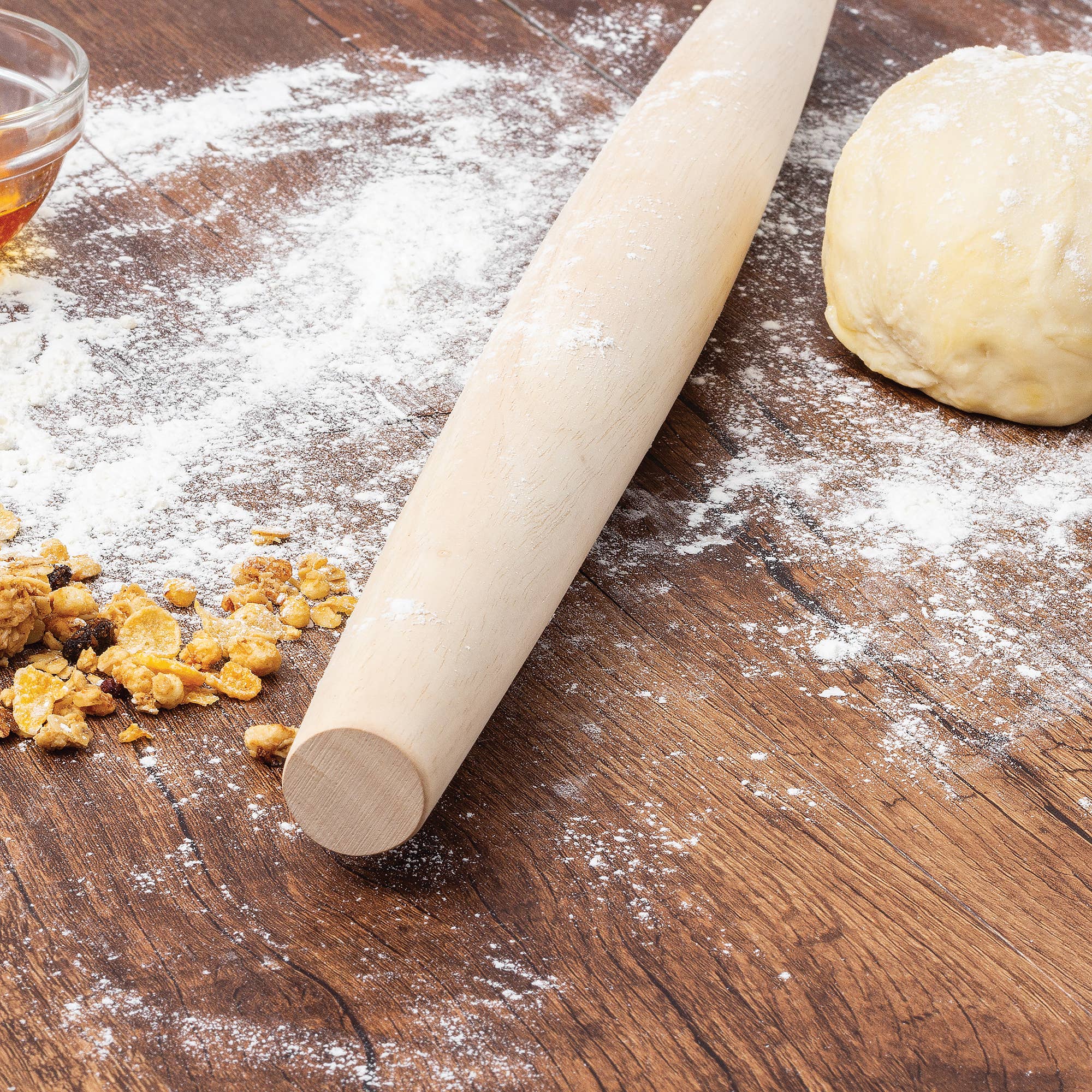 Fox Run 20-inch wood rolling pin tapered ends side view
