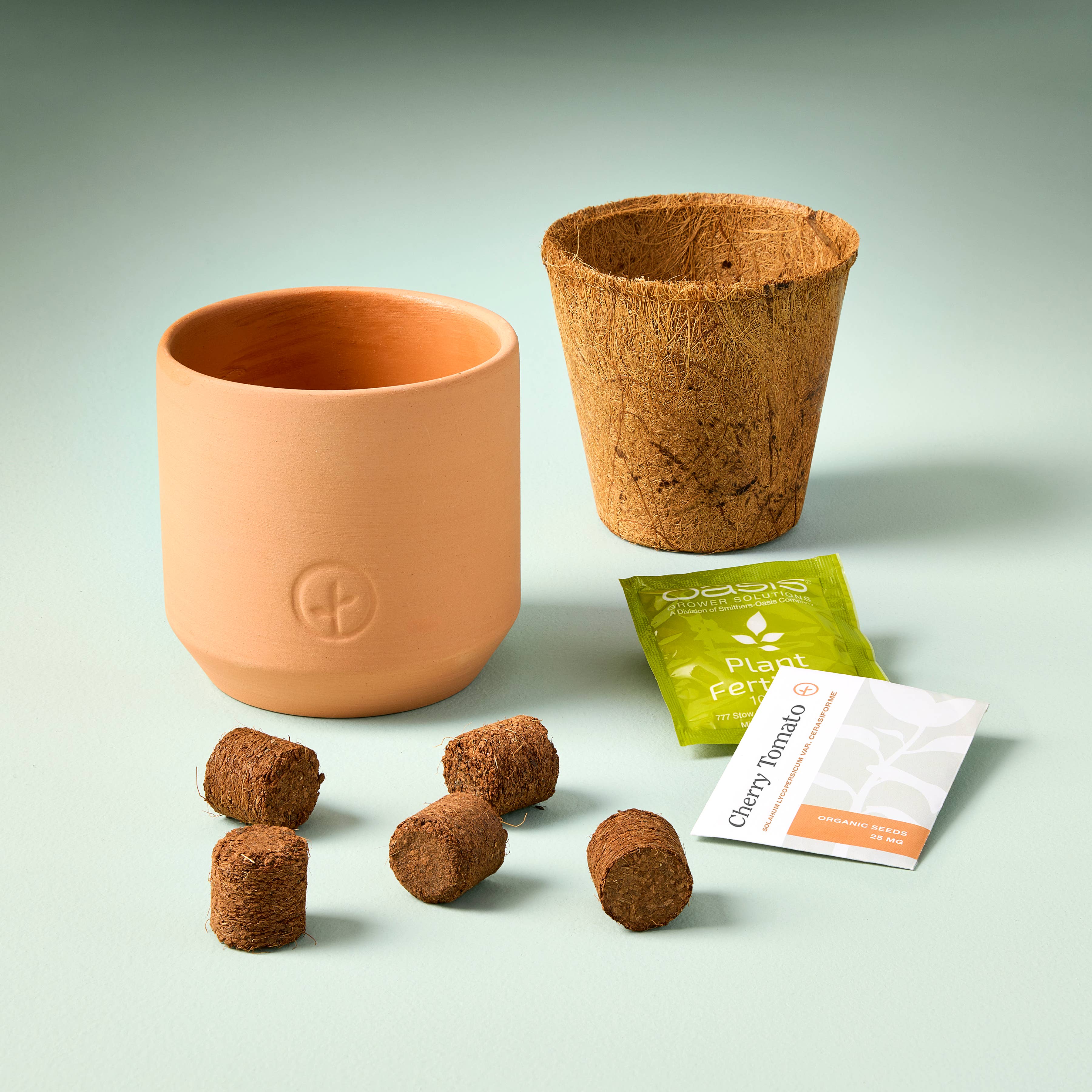 Tiny Terracotta Garden Kit packaging details