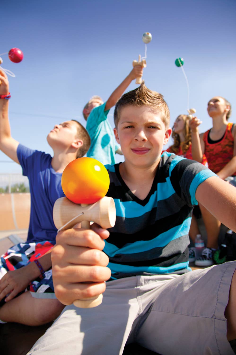 Neato! Kendama Fade-Out vintage wooden toy in action