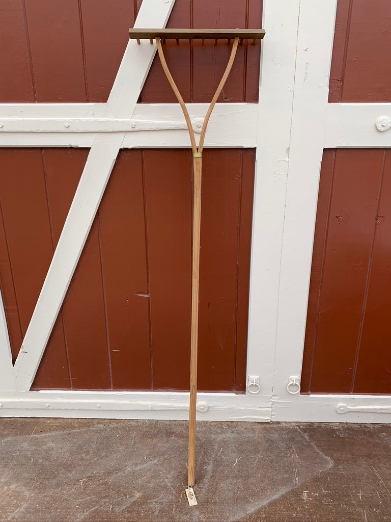 Pecan Valley Woodcrafters wooden hard rake detail view