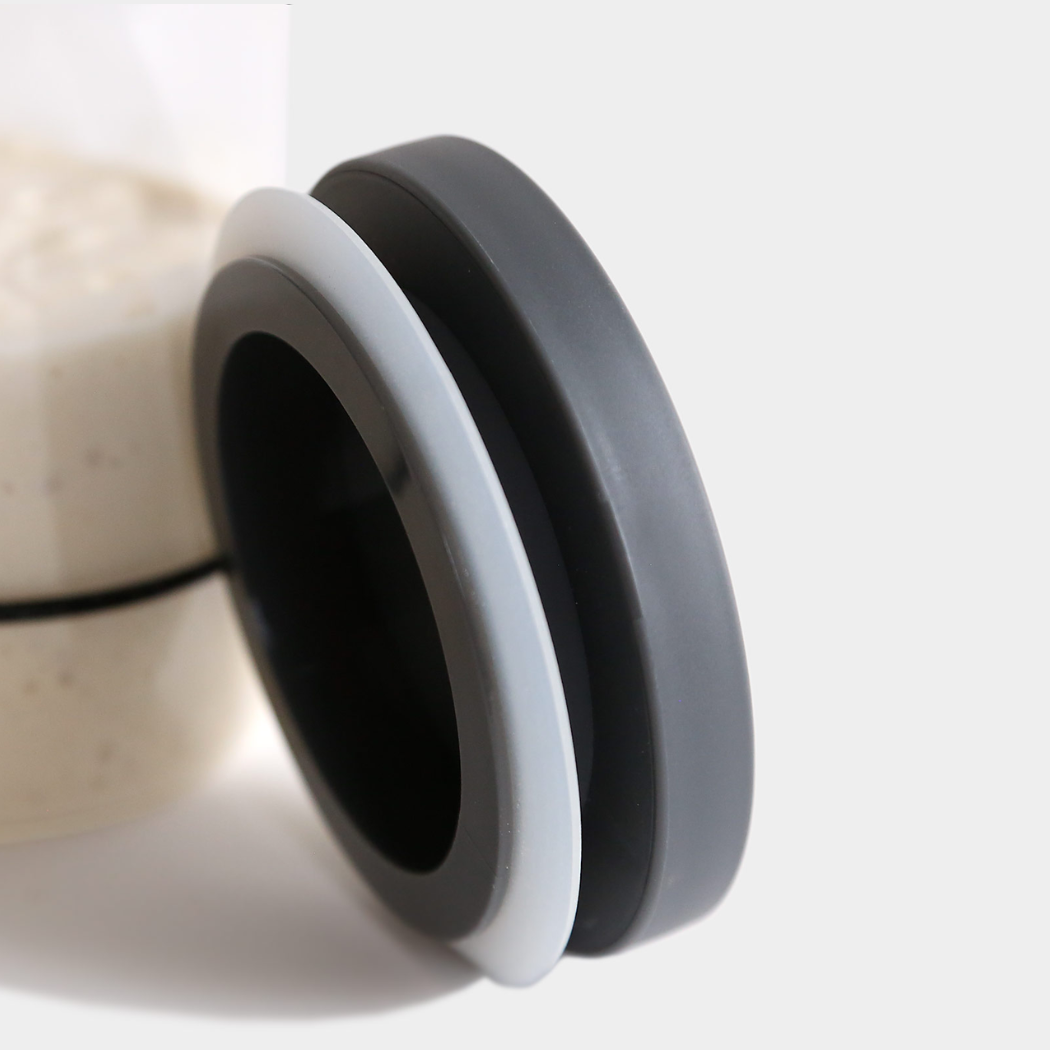 Breadtopia sourdough starter jar showing measurement markings