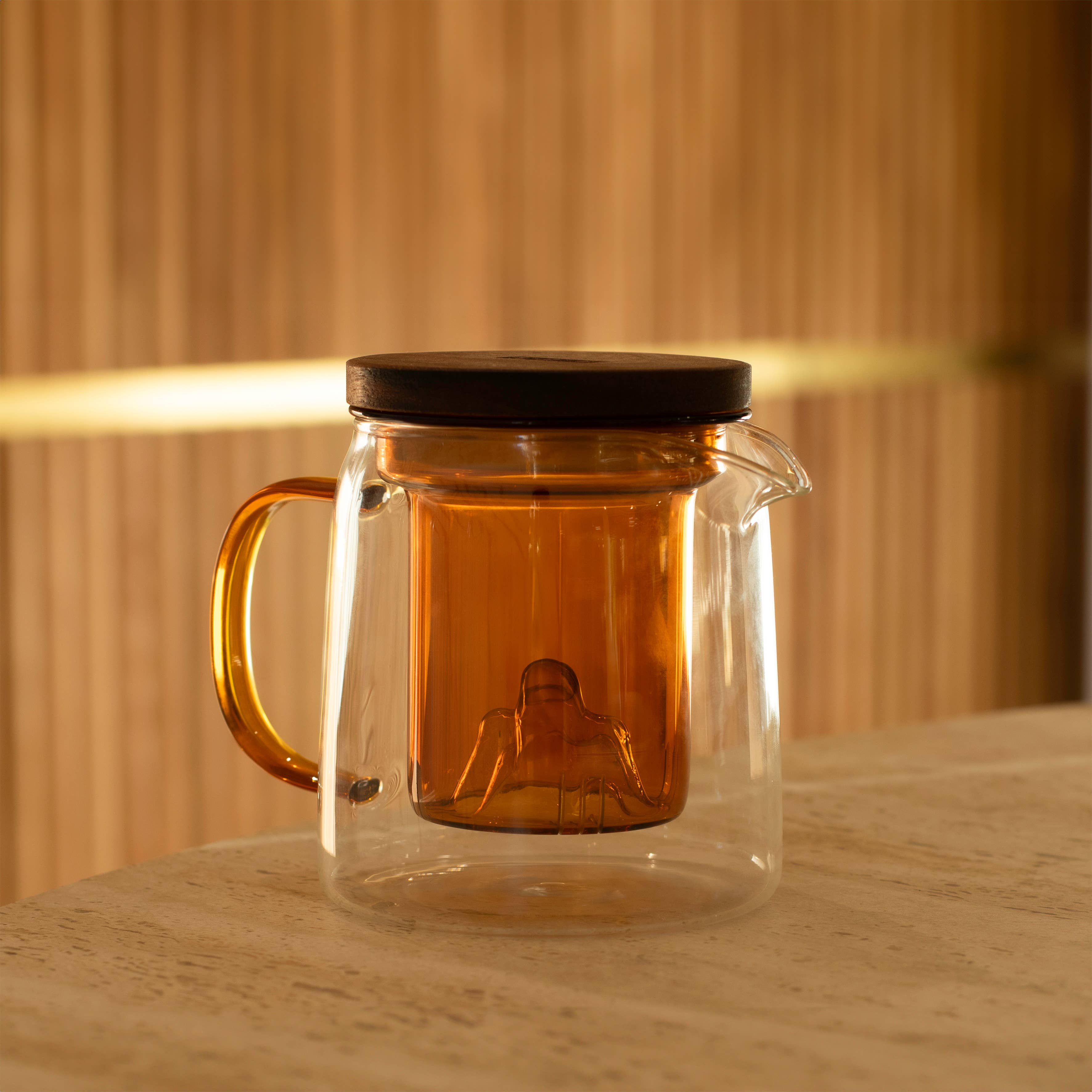 LASKA 450ml glass teapot with handle and amber infuser