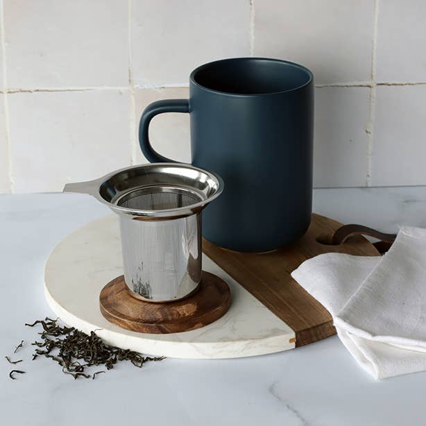 Blue Juliet stoneware pot with acacia lid top view