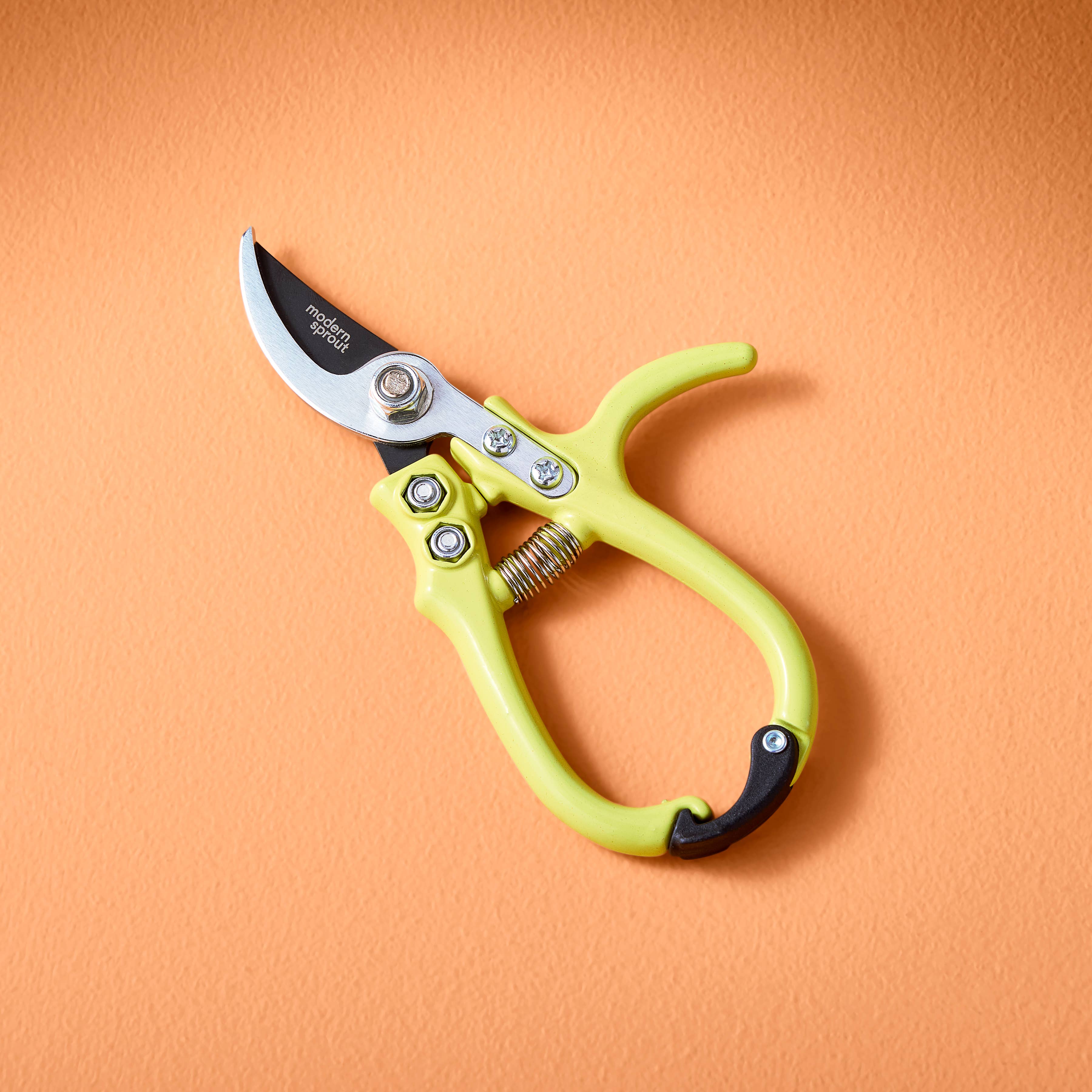 Garden pruners in vibrant color option