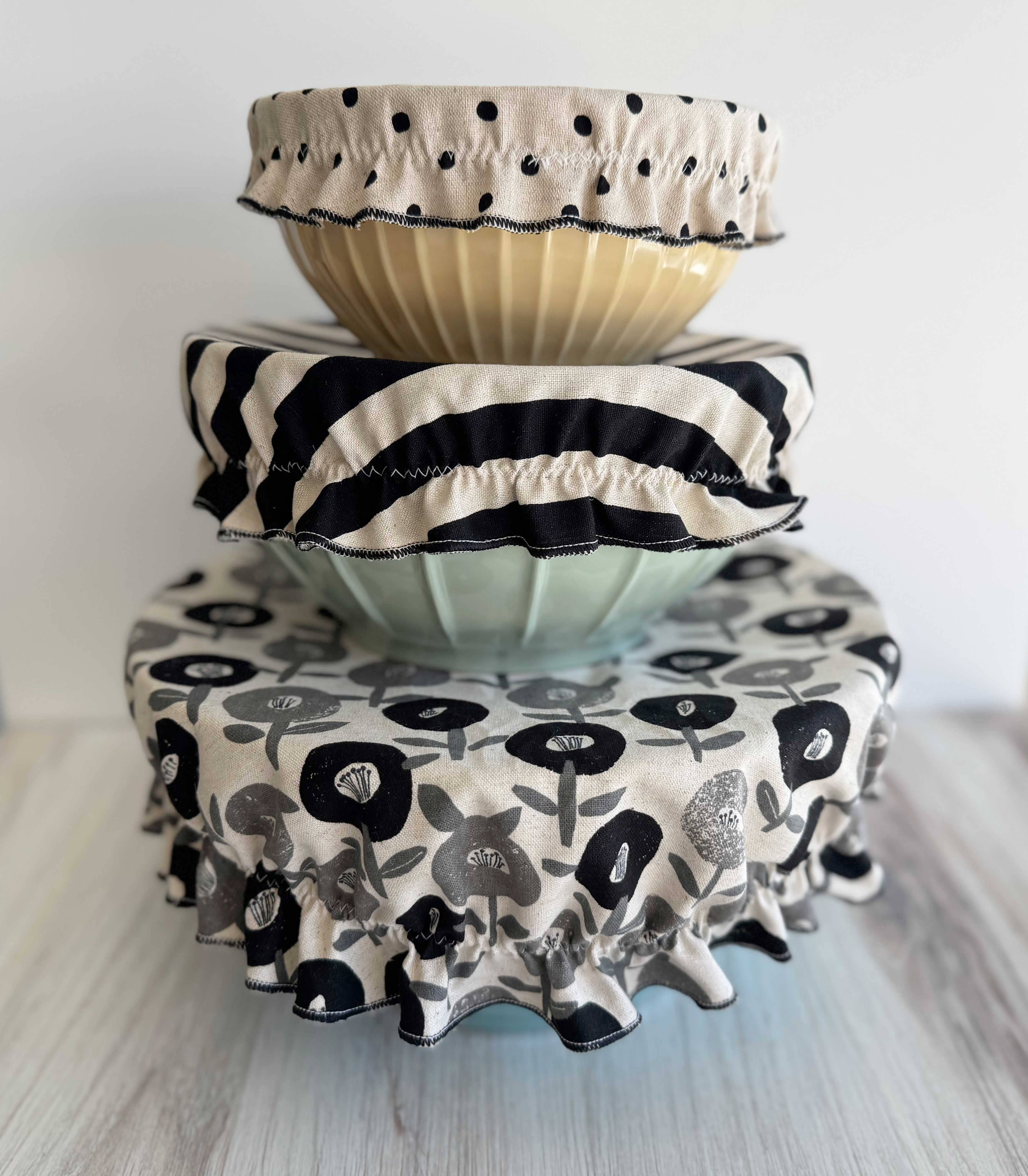 Black Pattern Mix Up reusable bowl covers set of three