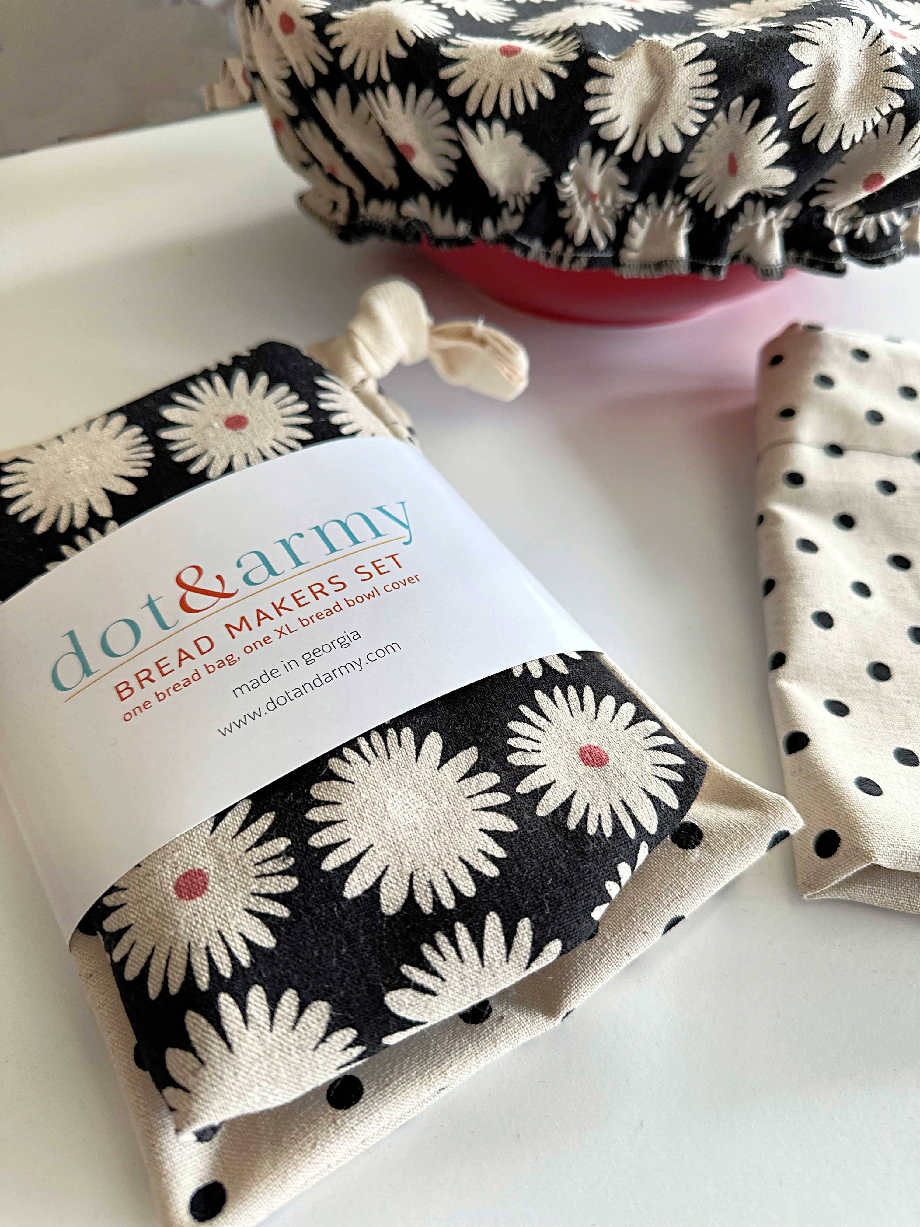 Black Daisy Bread Makers Set reusable bread bag detail