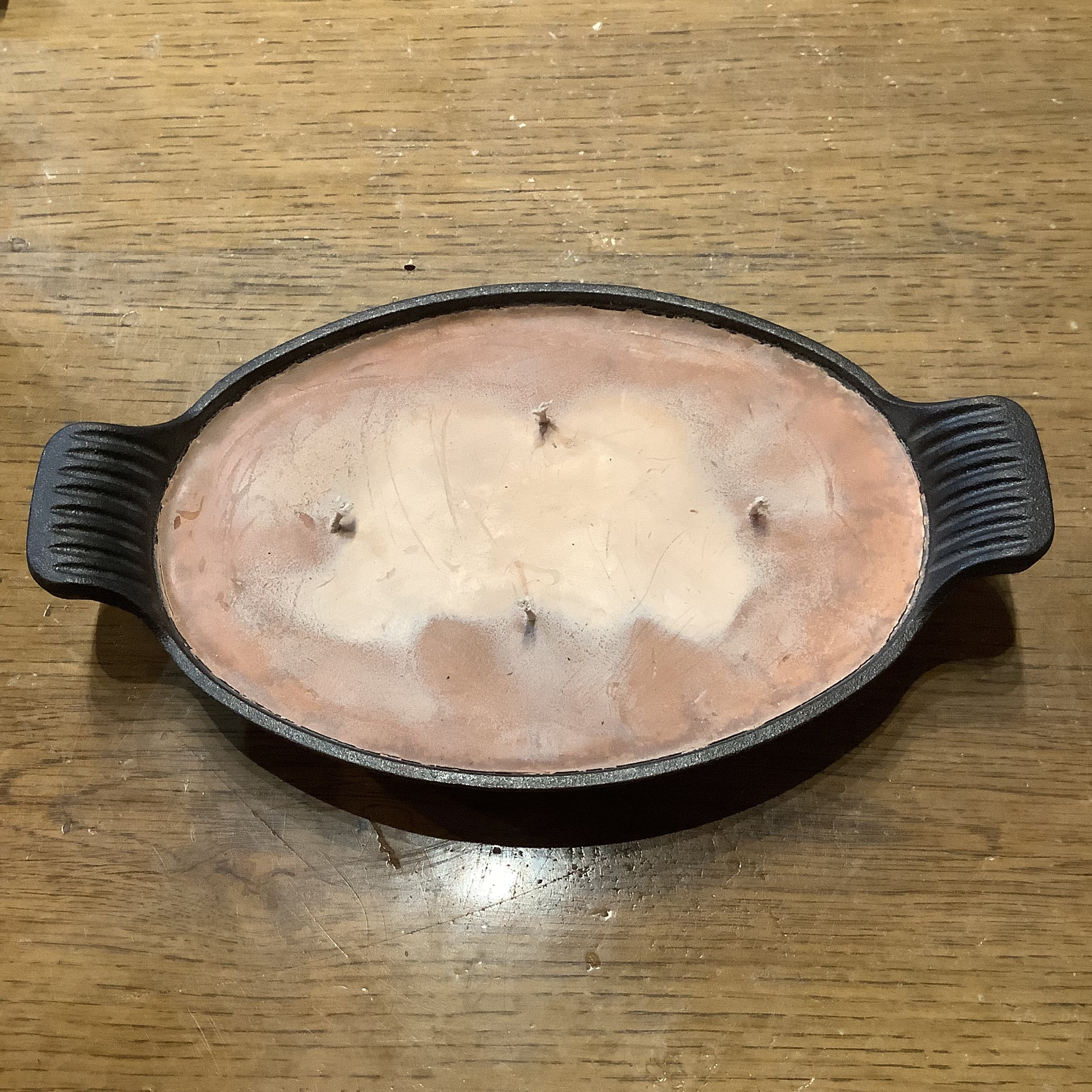 Heritage Candle Shop Cast Iron 4 Wick Candle