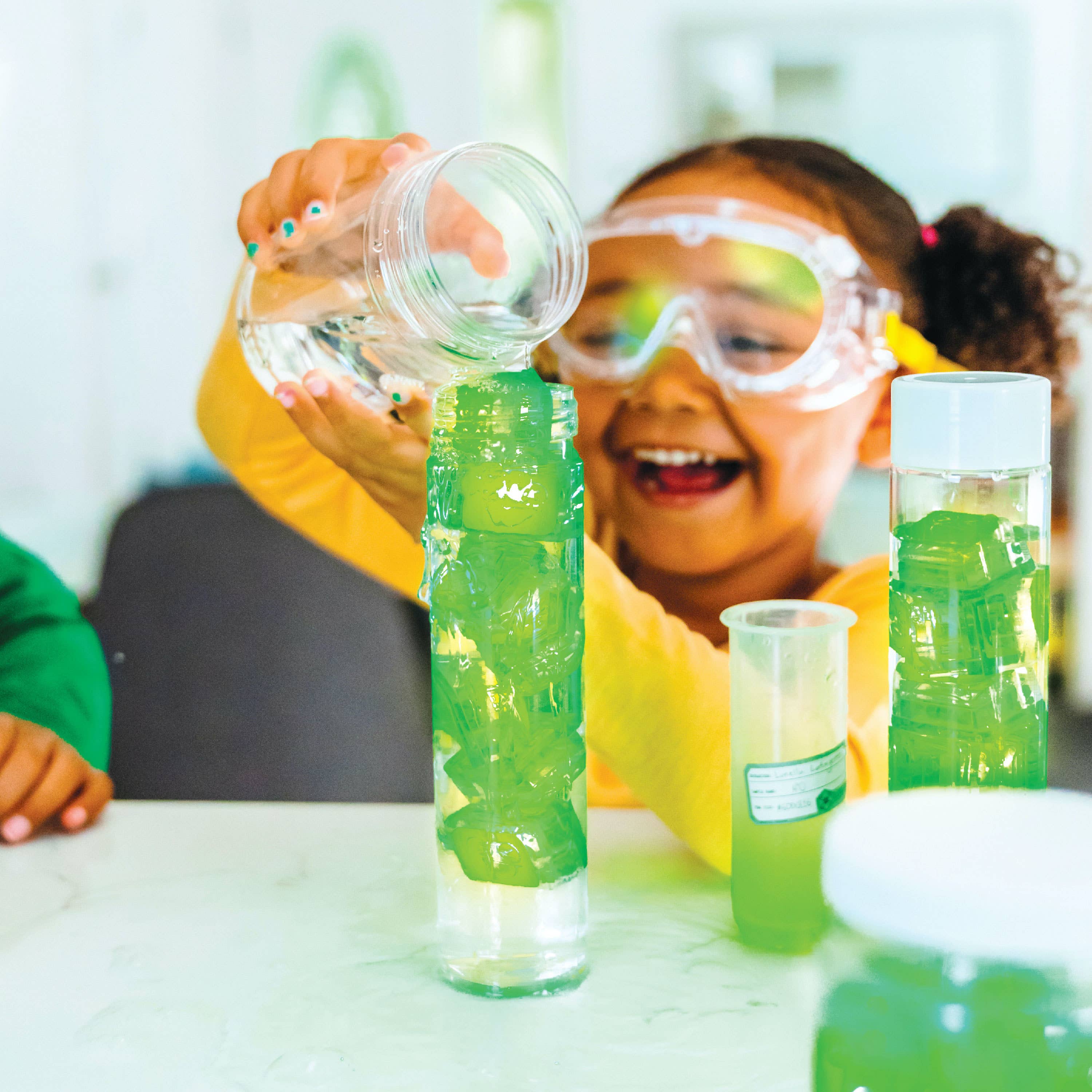 Glo Pals Pippa Light-Up Cubes lifestyle image