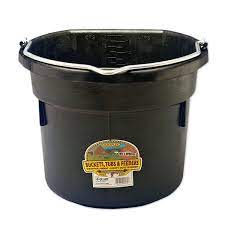 Rubber flat back bucket 8 quart in black