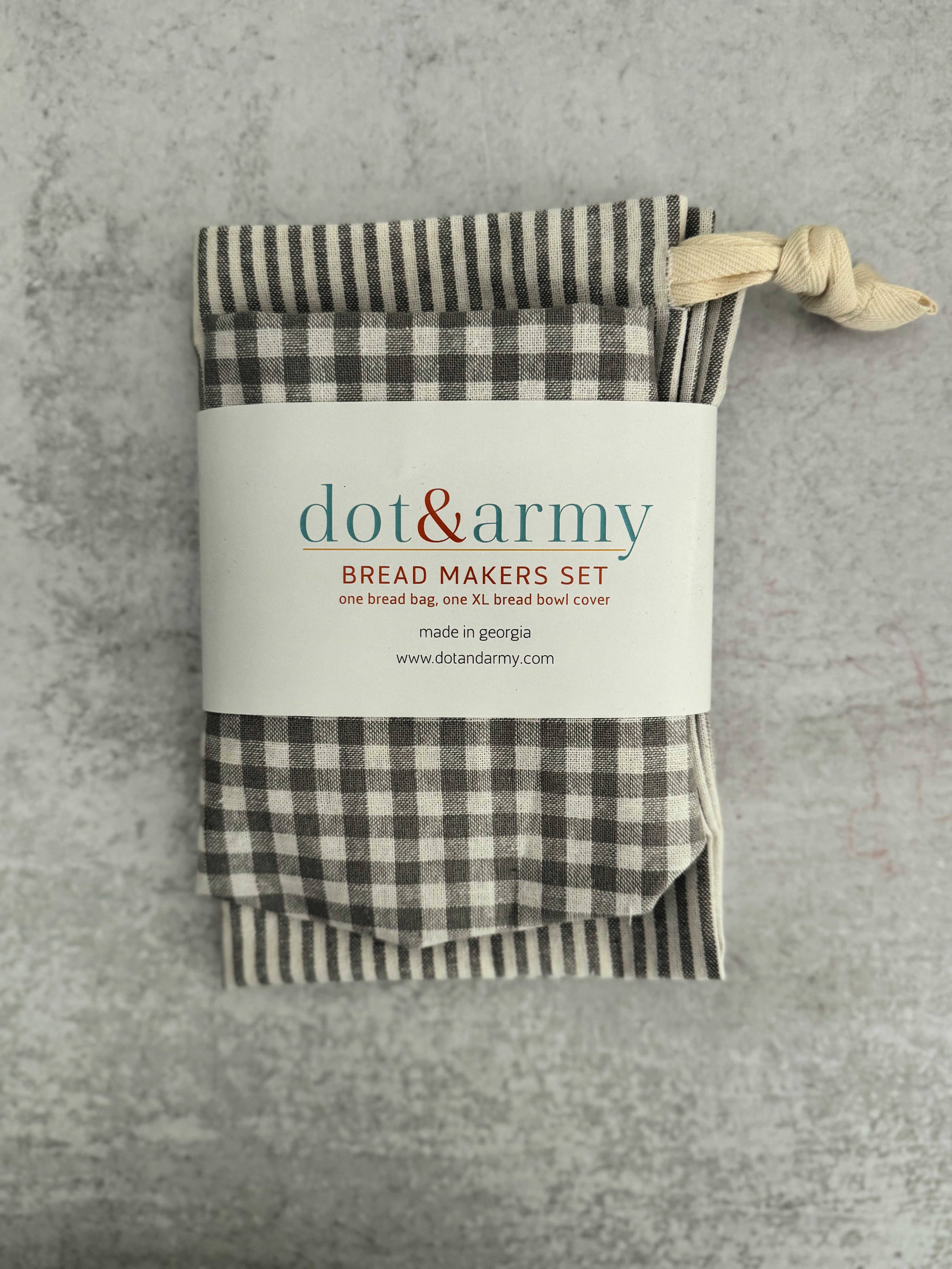 Stripe and Check Bread Makers Set packaging