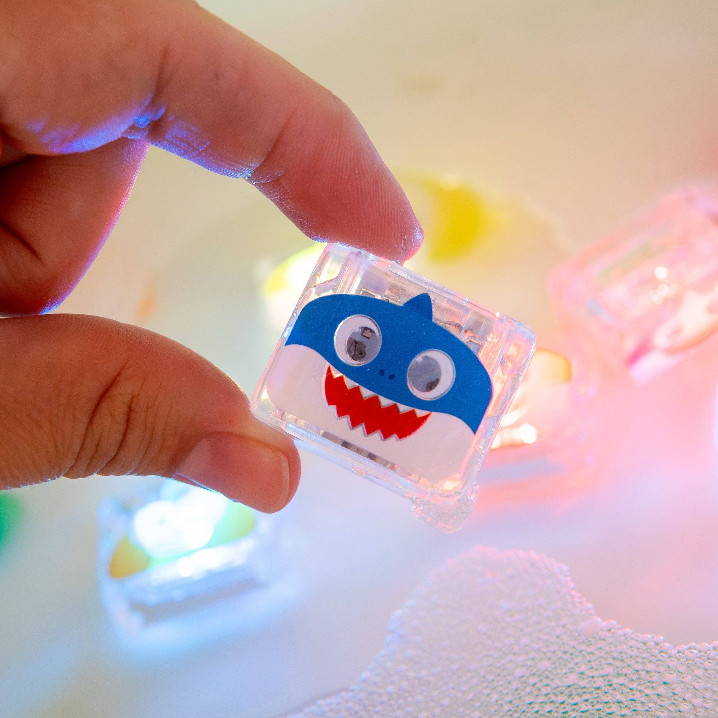 Glo Pals Baby Shark Gift Set character cube close-up