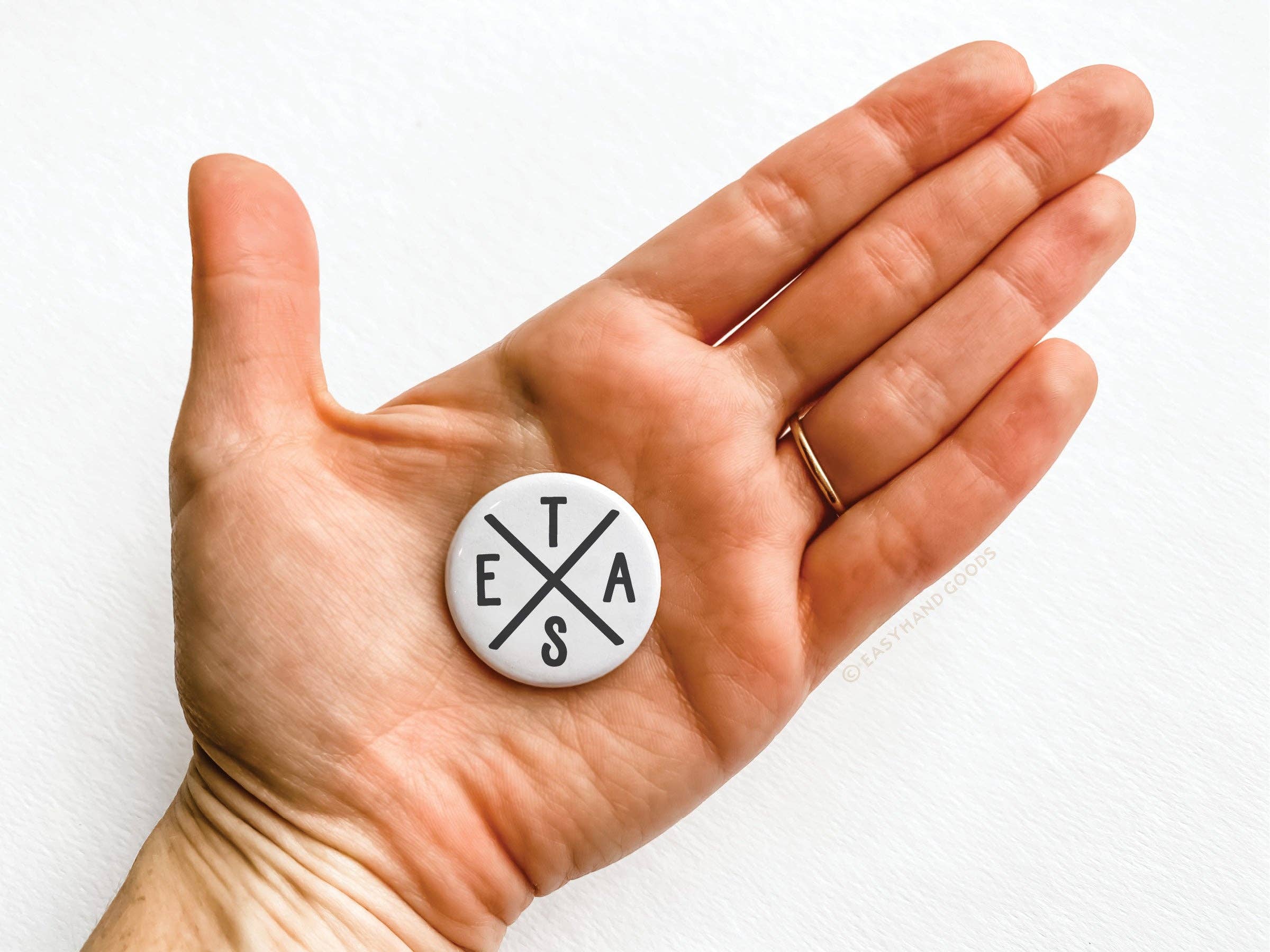 Texas Logo button pinback detail