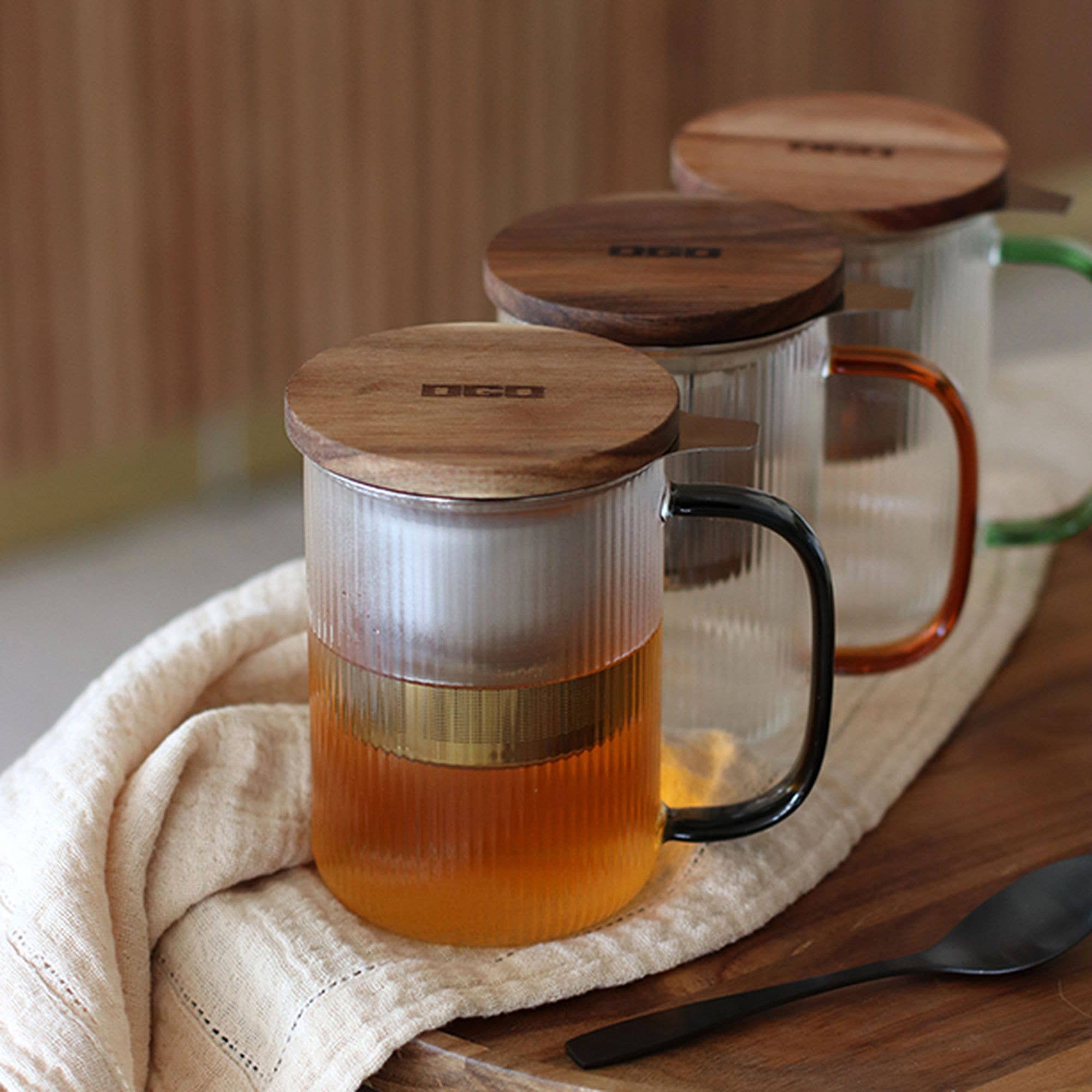 KARL 450ml borosilicate glass tea infuser with jade handle