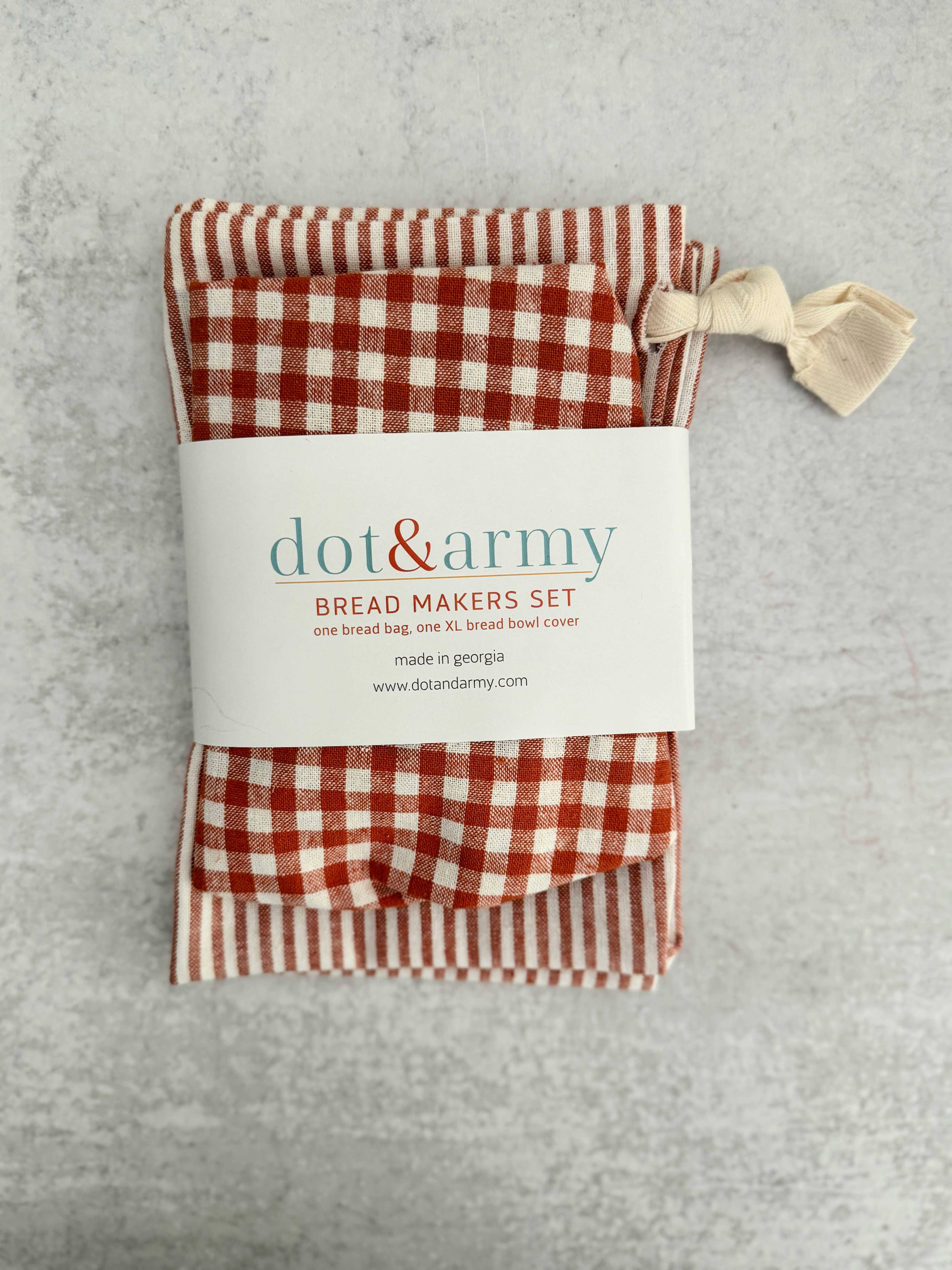 Stripe and Check Bread Makers Set bowl cover in use