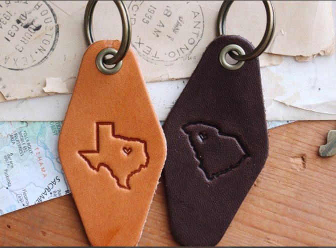 Traveling Penny Texas Outline Motel leather keychain key fob