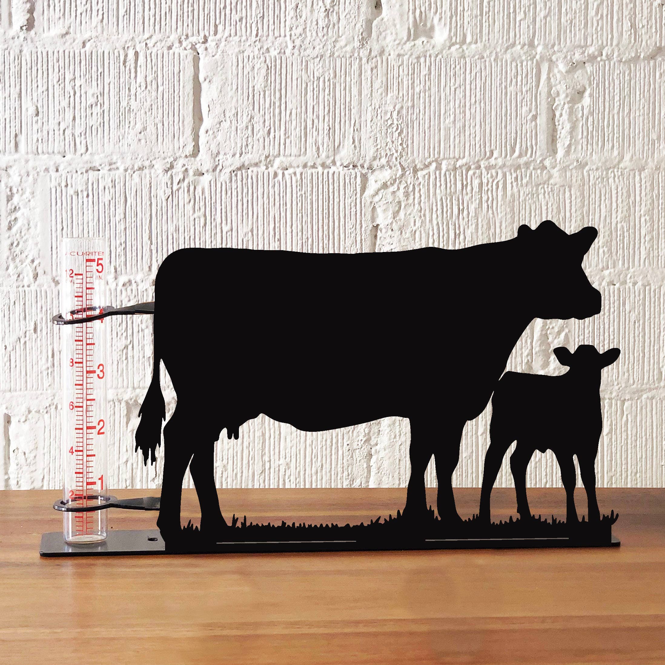 Steel Grace cow and calf decorative rain gauge