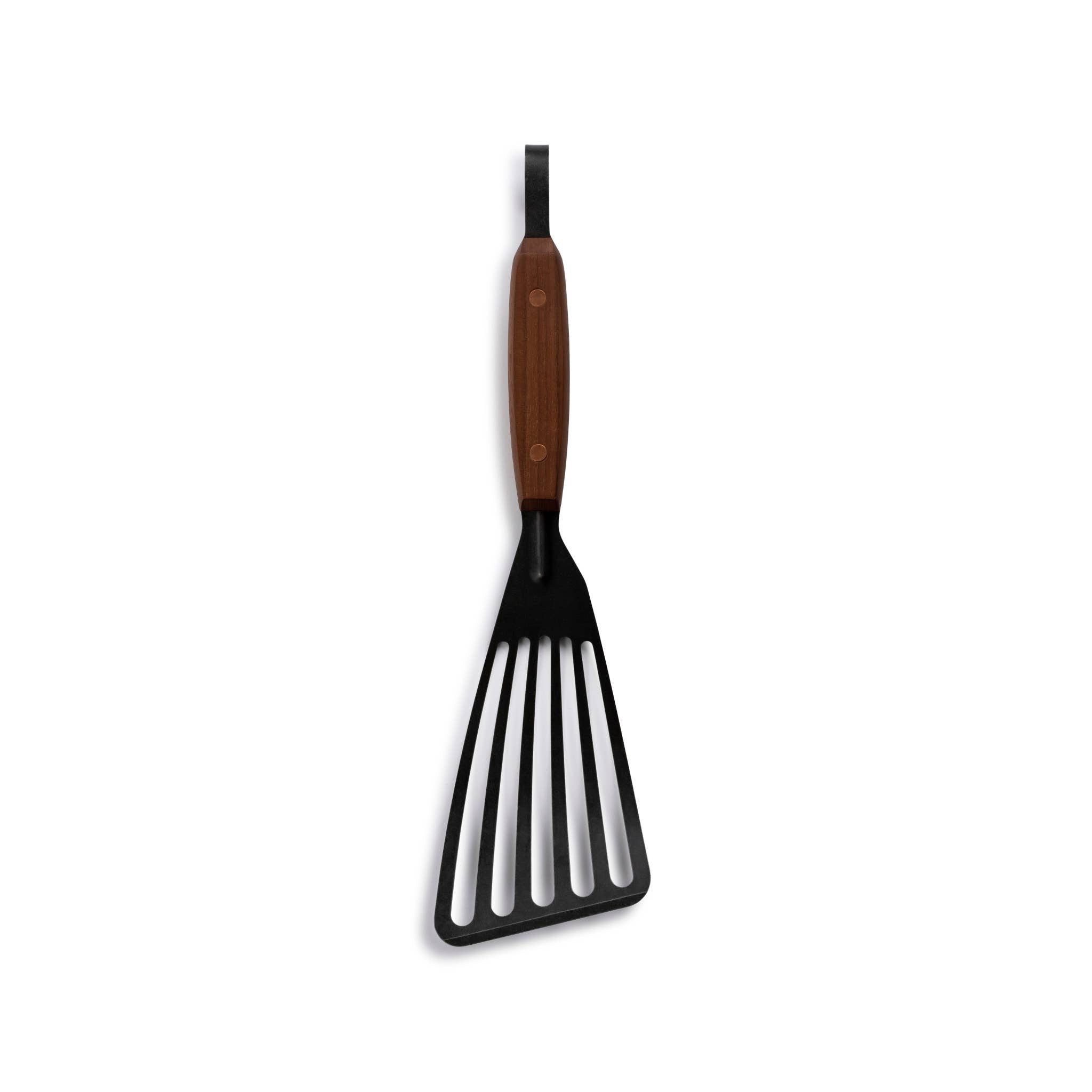Barebones Cowboy Grill fish spatula