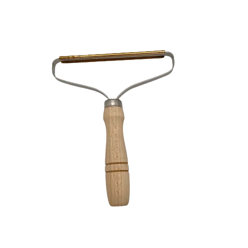 Lint remover and fuzz shaver for fabric care