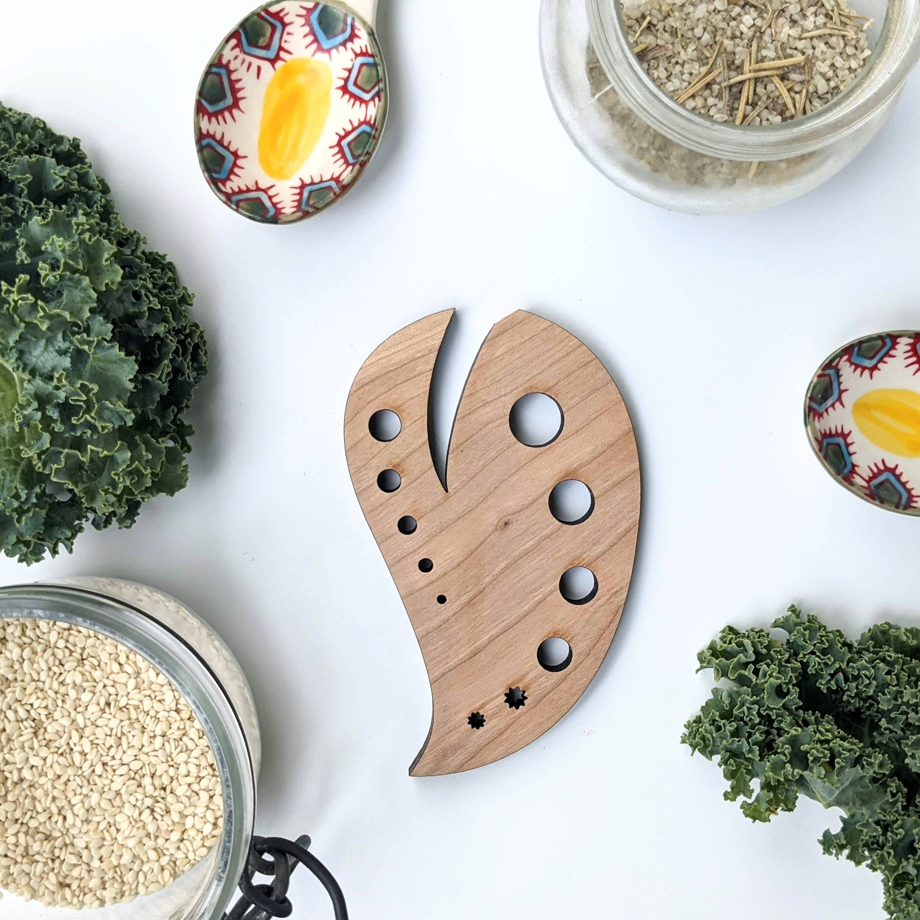 Solid-Wood Herb Stripper Kitchen Tool