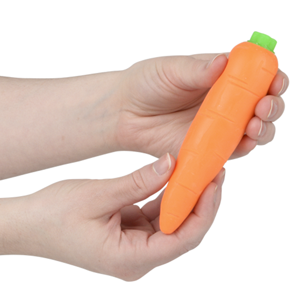(T) STRETCH AND SQUEEZE  CARROT 5.5"