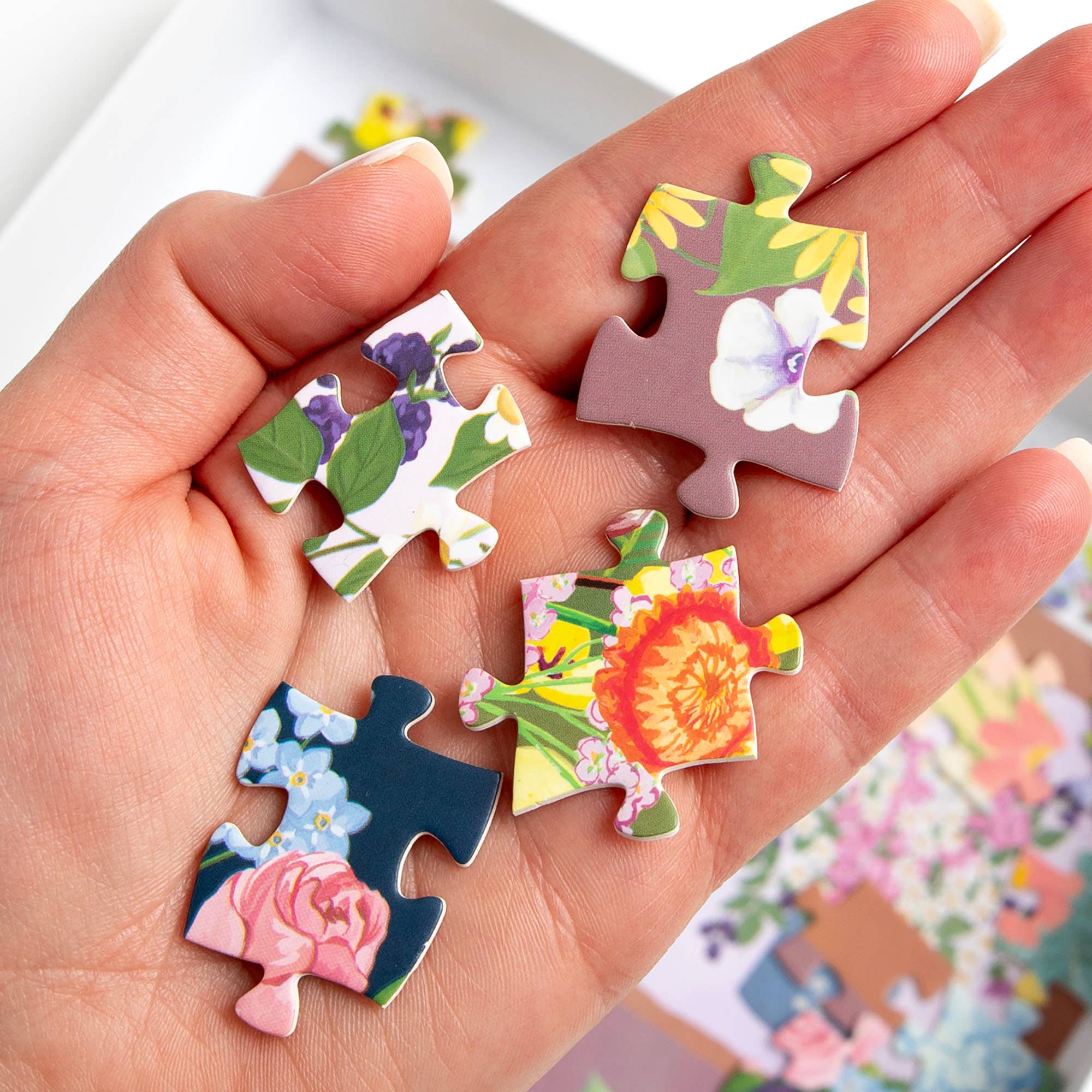 Seasons in Bloom 500 piece floral bouquets jigsaw puzzle box