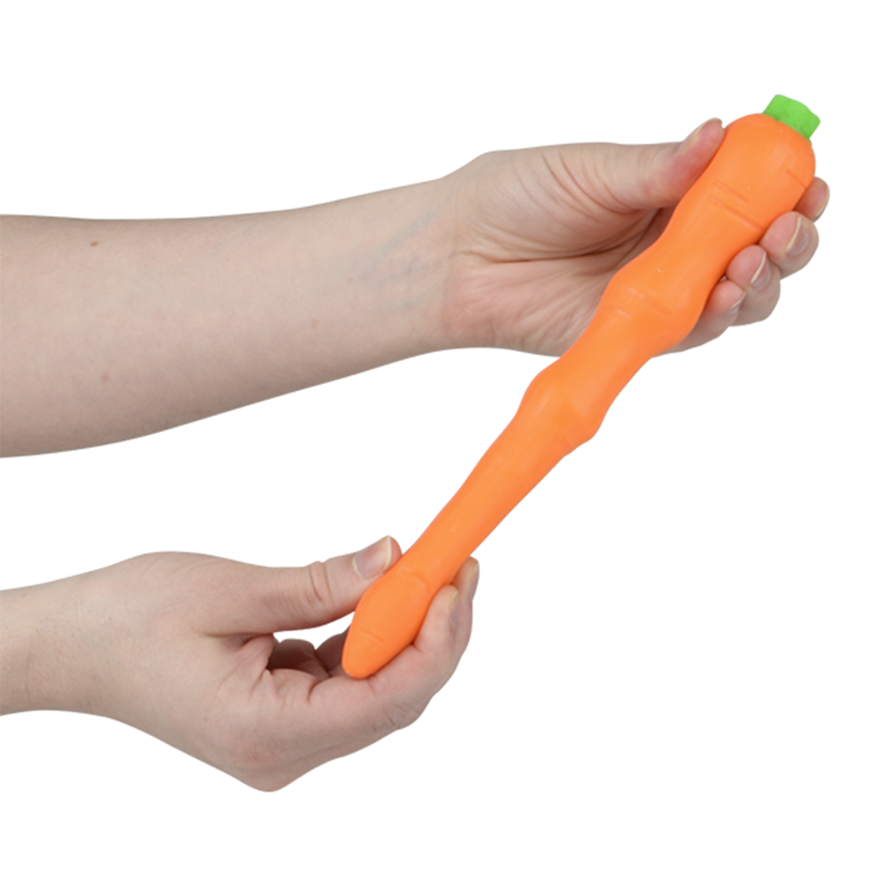 (T) STRETCH AND SQUEEZE  CARROT 5.5"