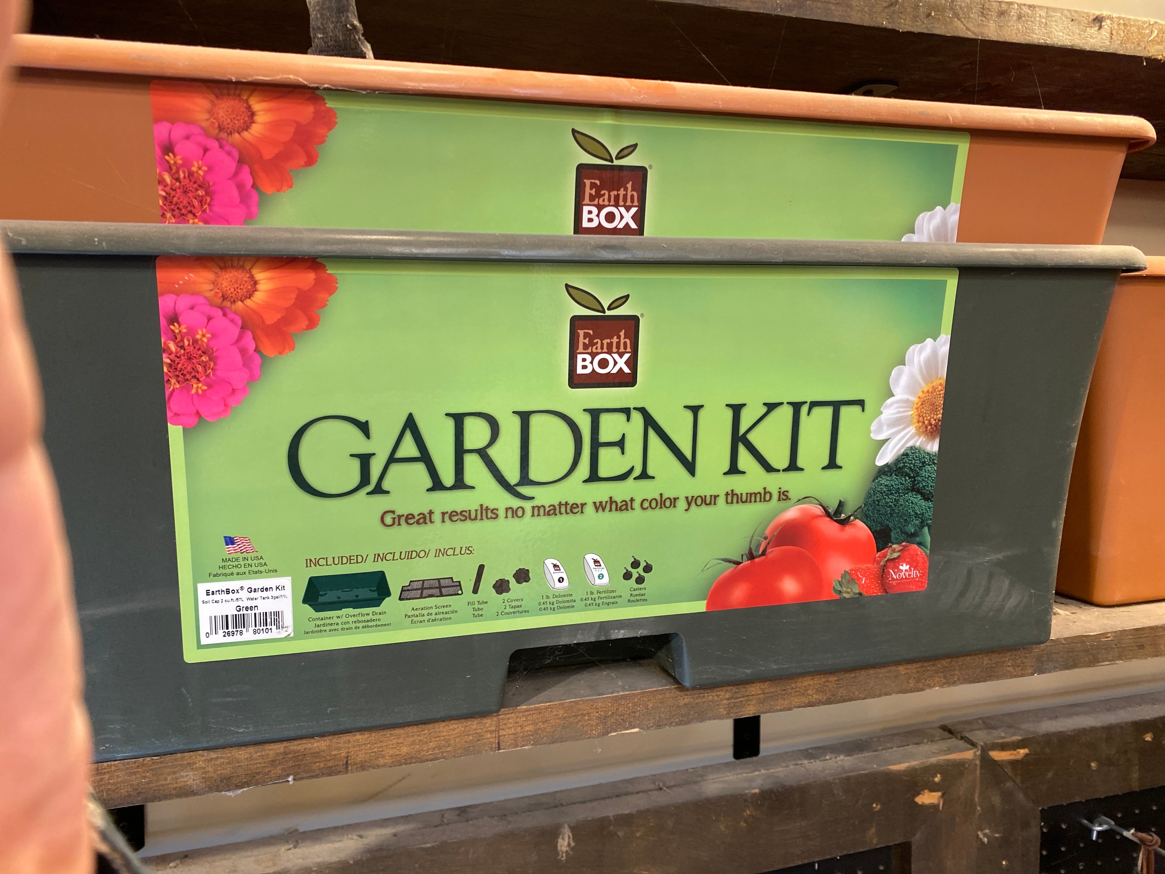 Garden kit raised planter box for growing vegetables