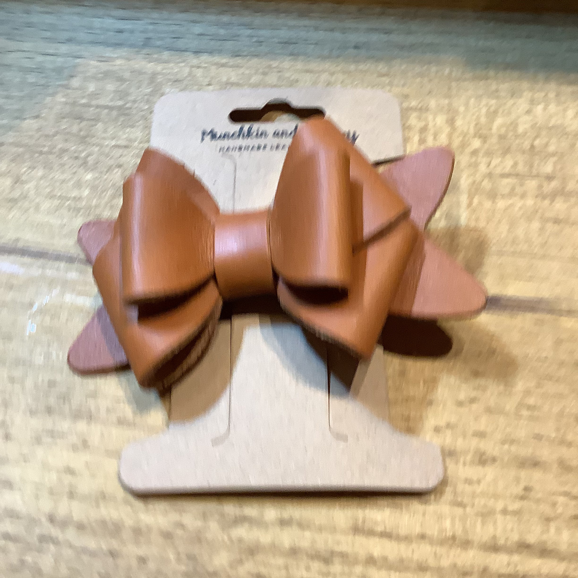 Munchkin and Monkey - Leather Bow Clips