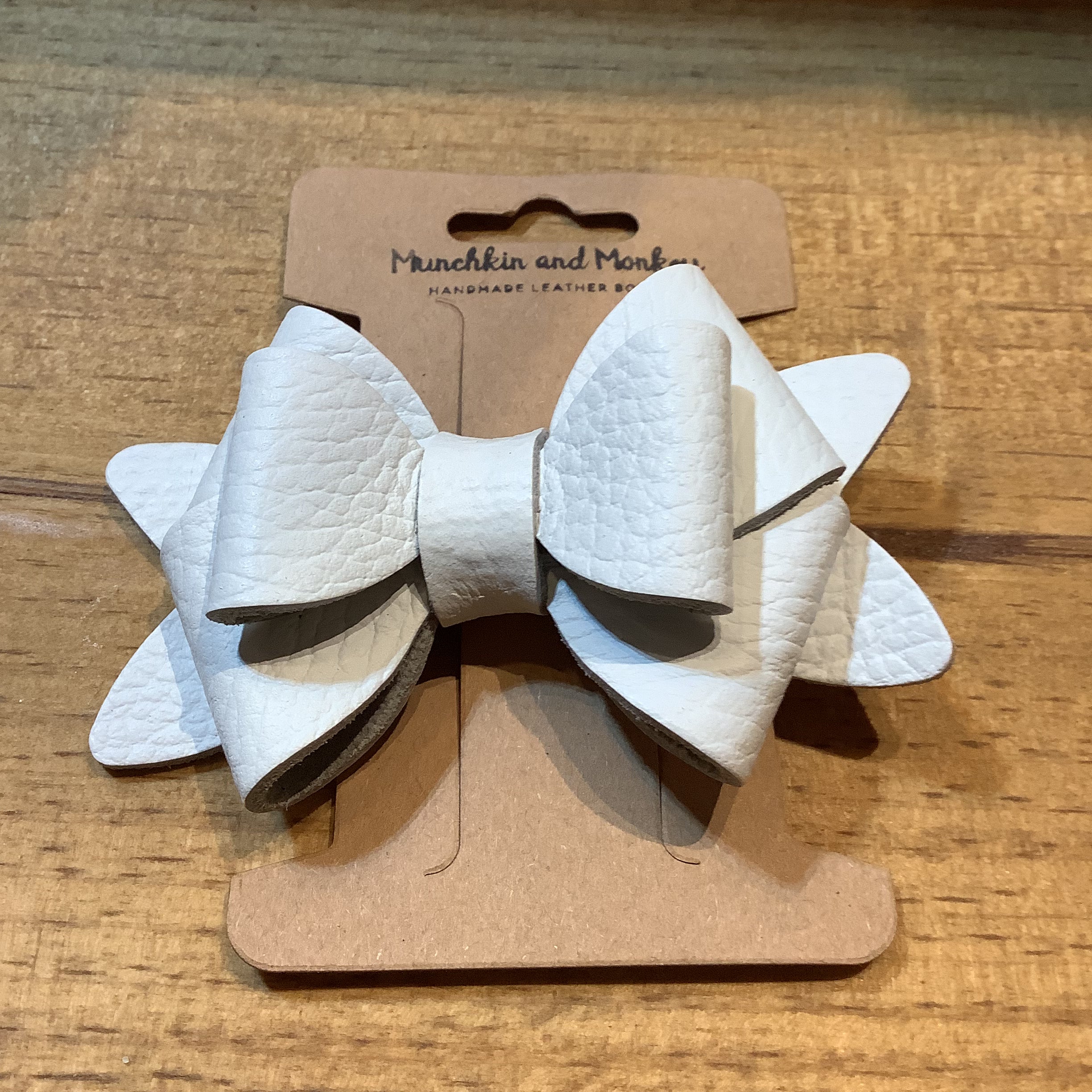 Munchkin and Monkey - Leather Bow Clips