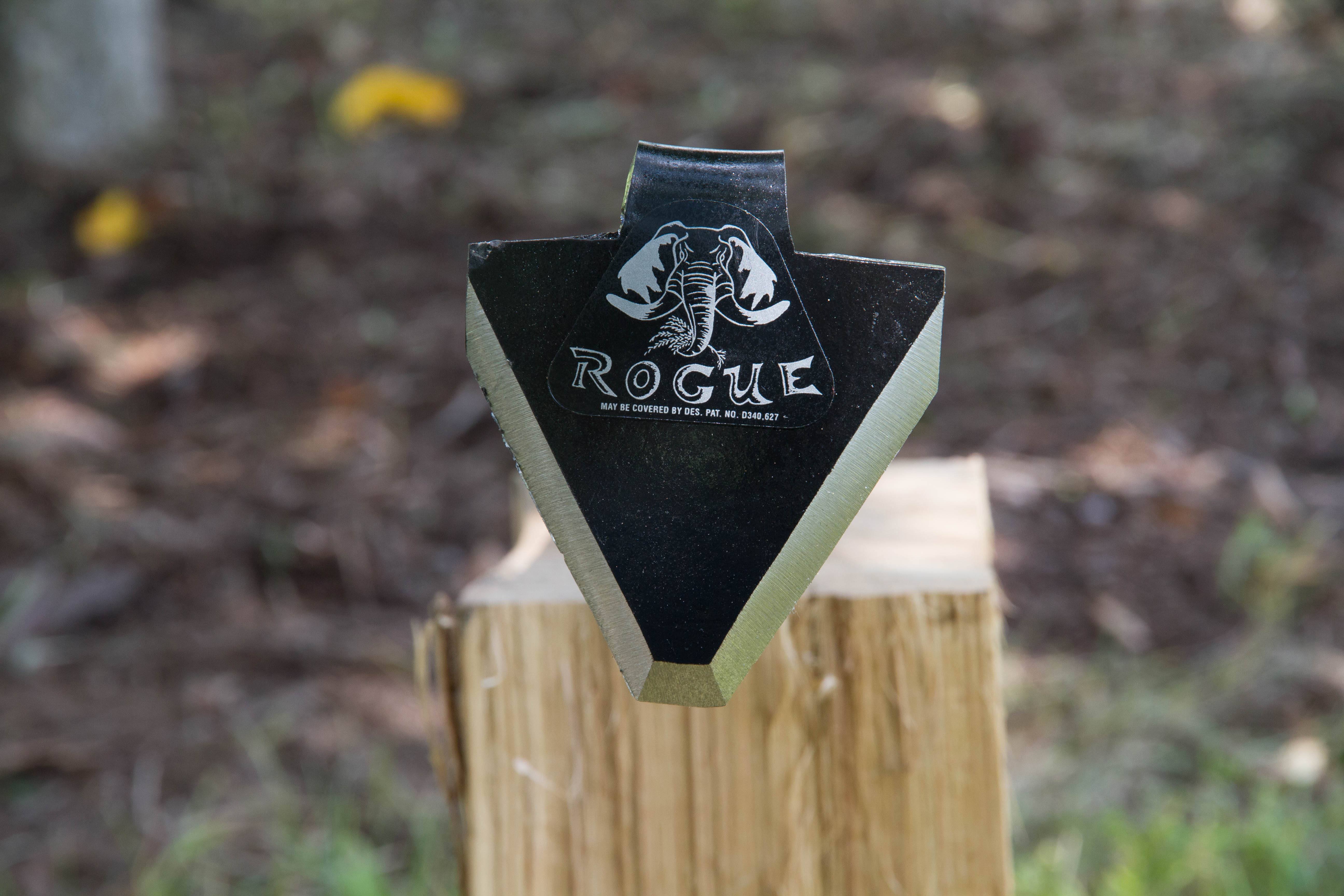 Rogue Hoe - 00G60 Triangle Garden Hoe