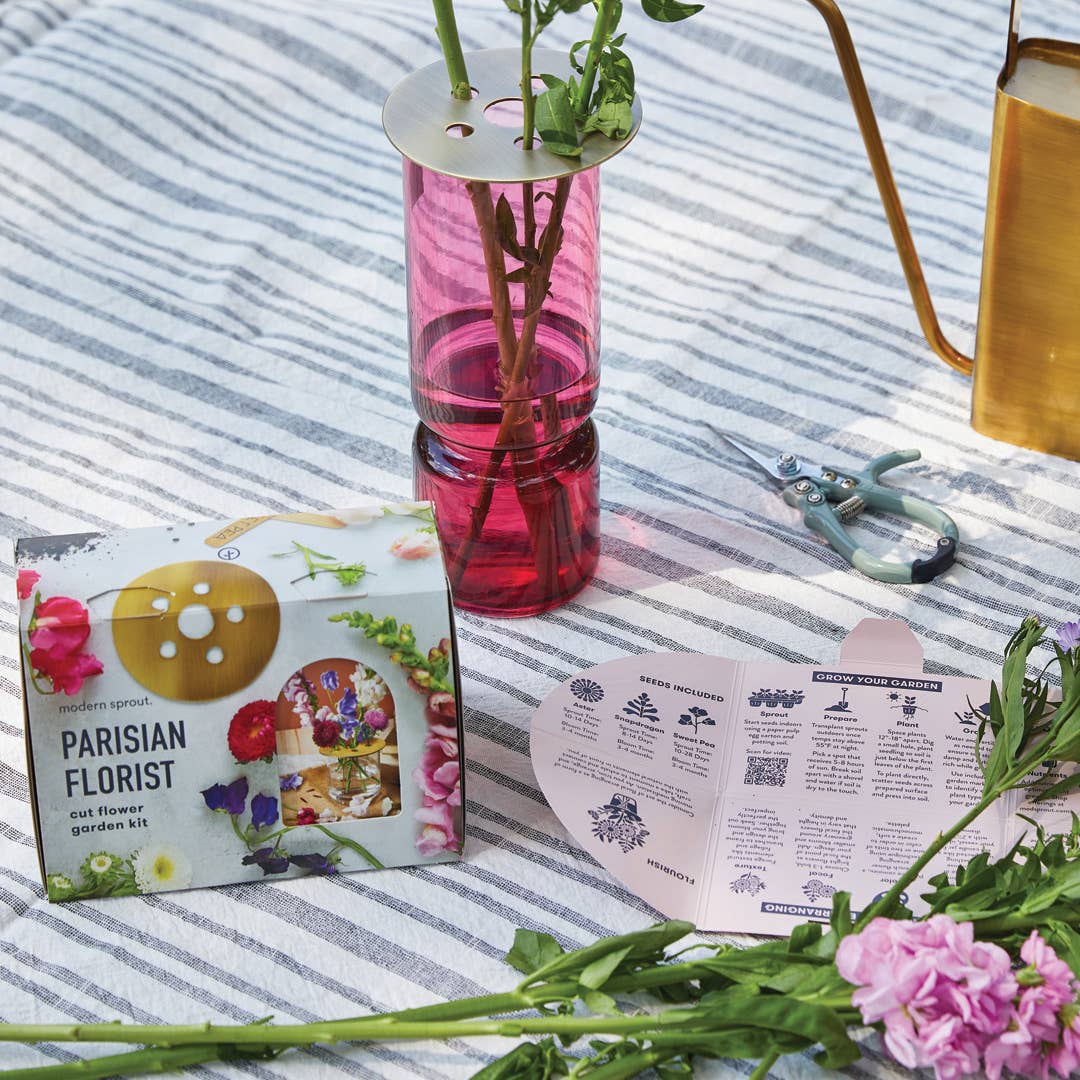 Travel Trio Parisian Flower Shop lifestyle image