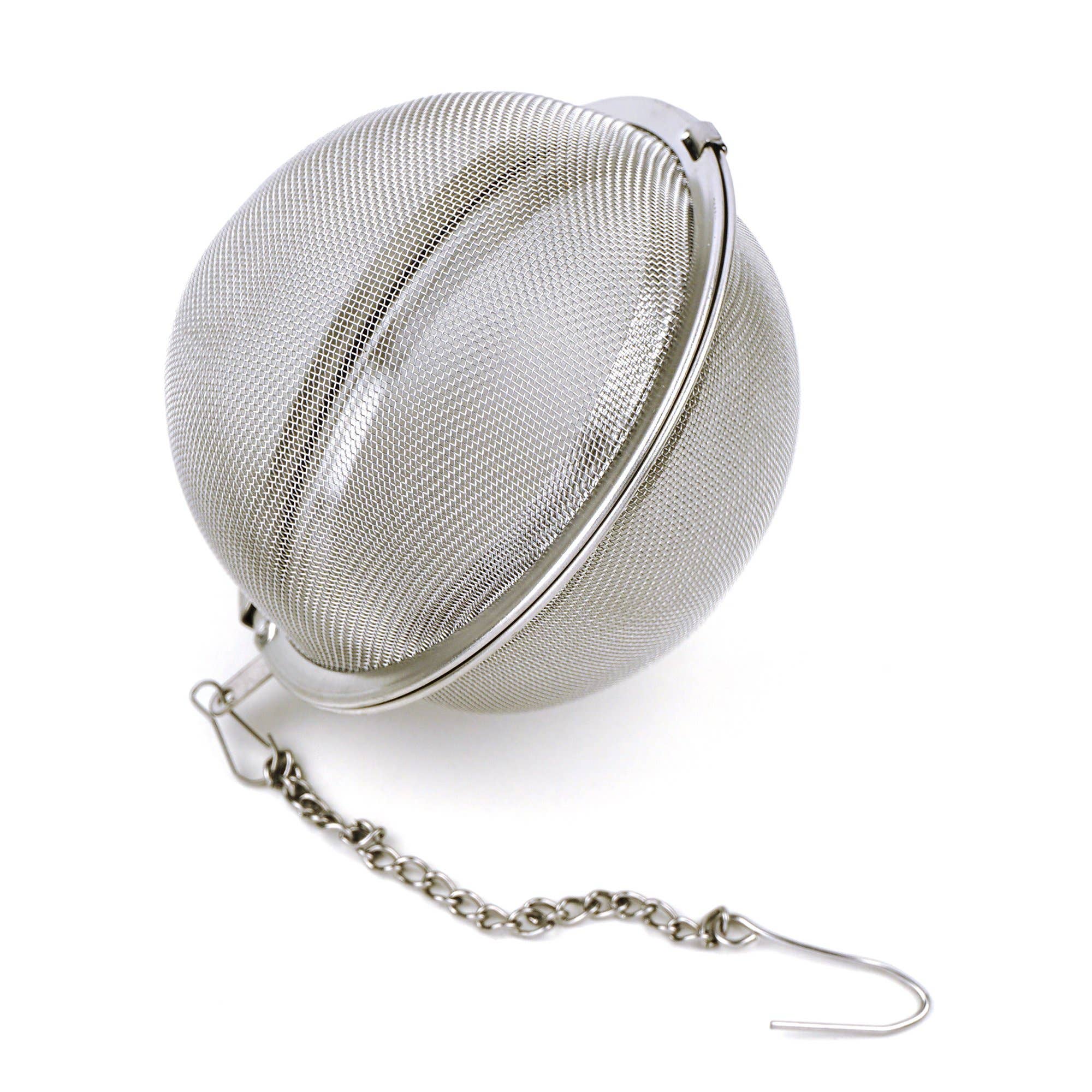 Mesh tea infuser 2-inch ball in use