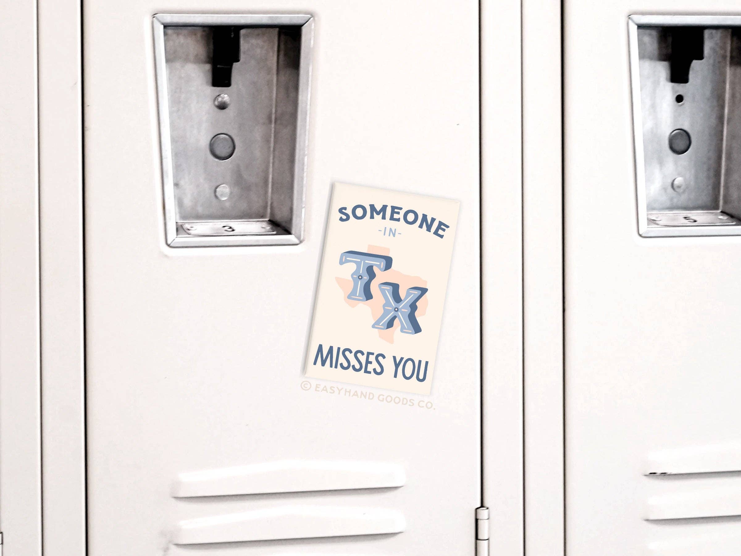 Someone in TX Misses You magnet close-up detail