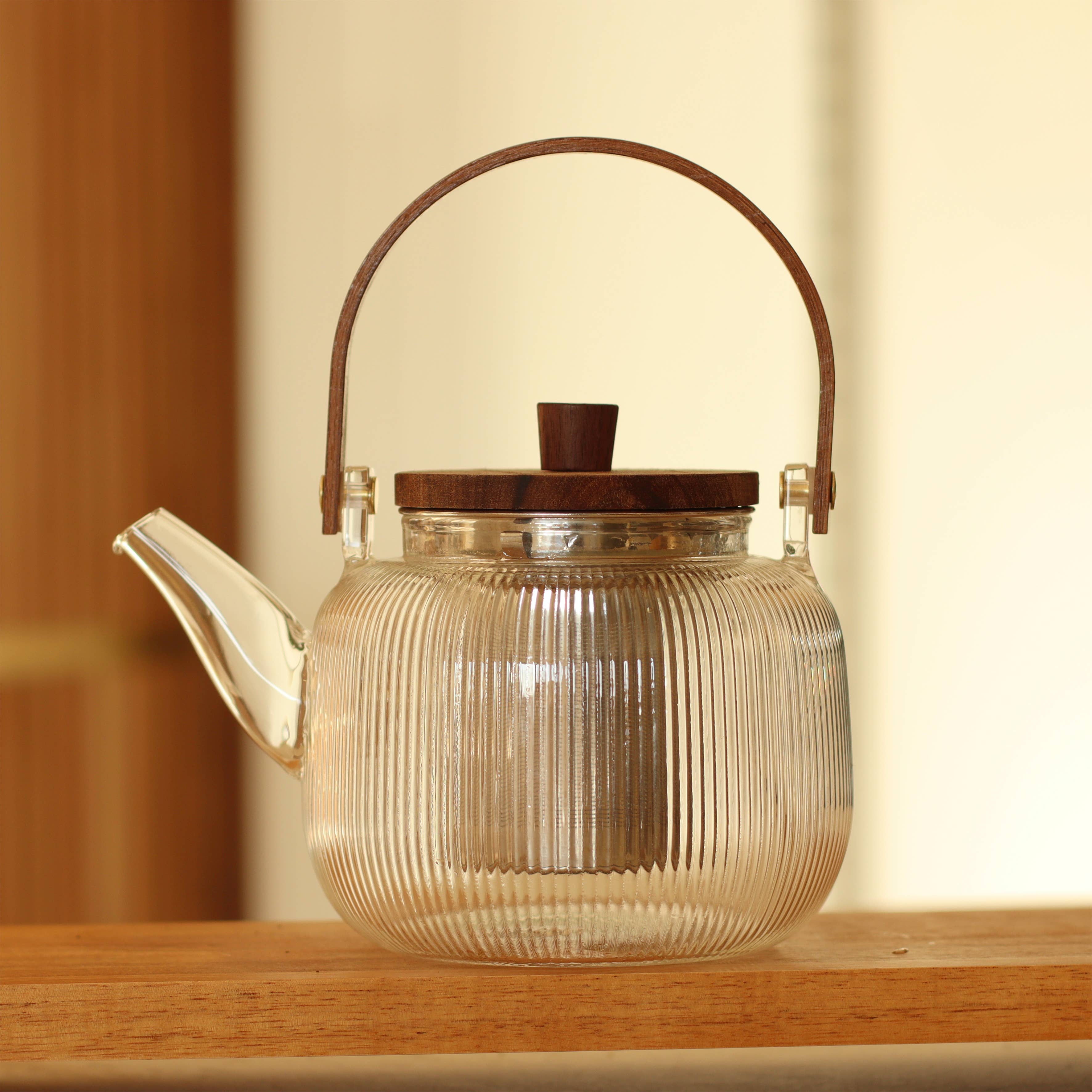 MUGI 900ml glass teapot with handle and wooden lid
