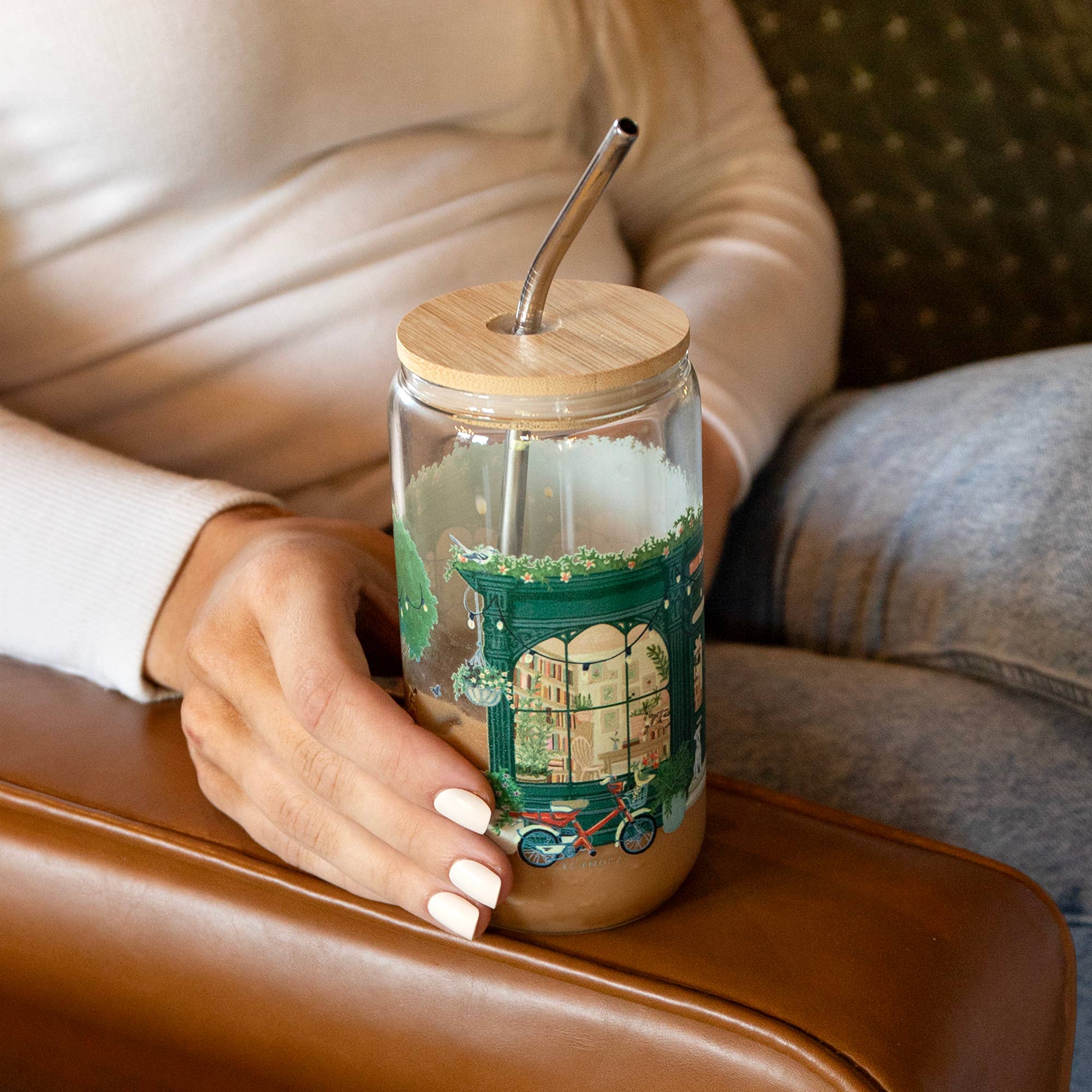 Bookworm Bookstore Glass Can