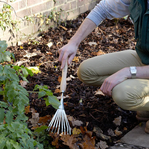 Burgon & Ball - Mid Handled Shrub Rake